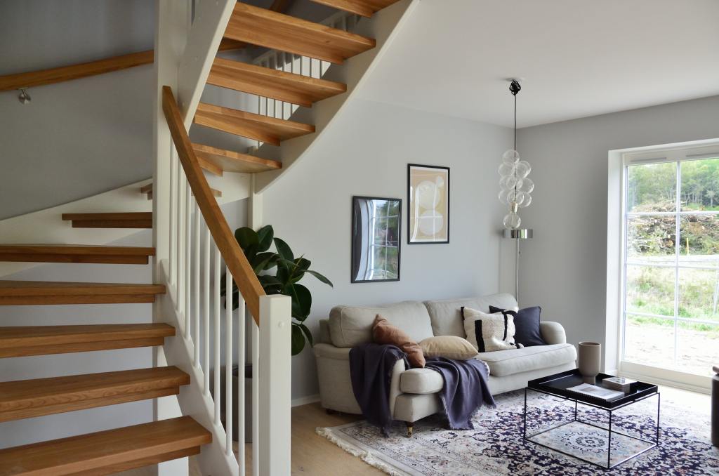 A photo of a living room.